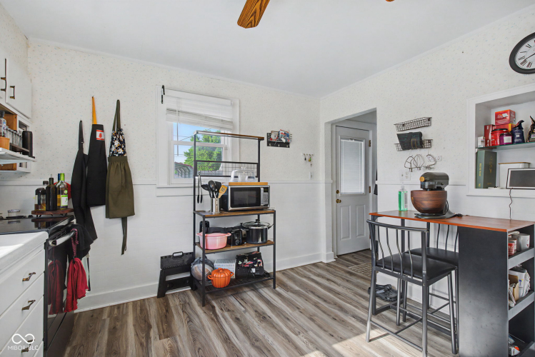 Listing Image 13