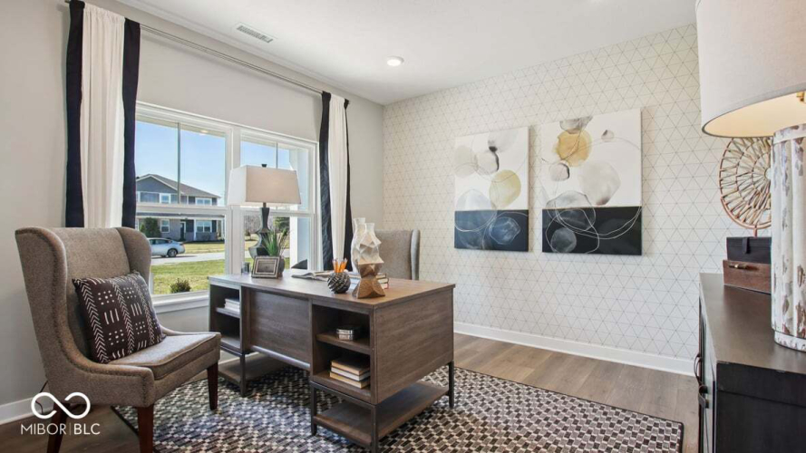Listing Image 11