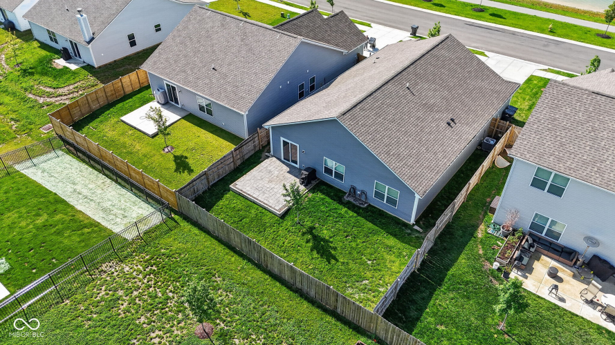 Listing Image 44