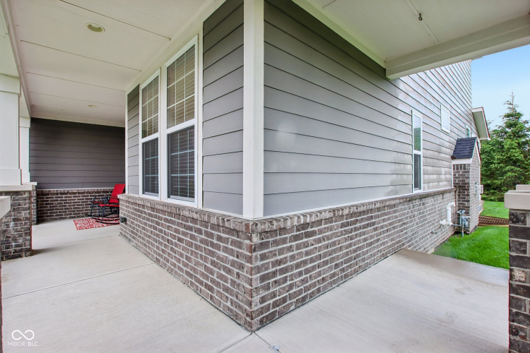 Listing Image 54