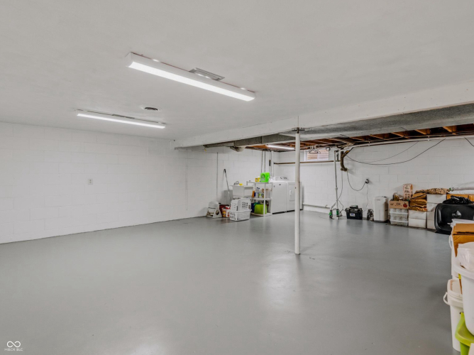 Listing Image 30
