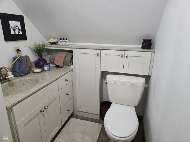 Listing Image 16