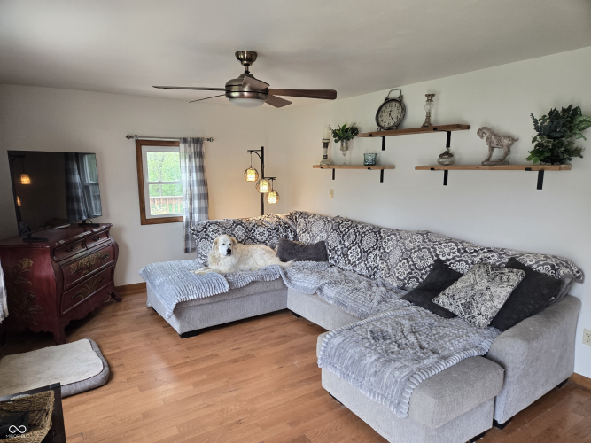 Listing Image 21