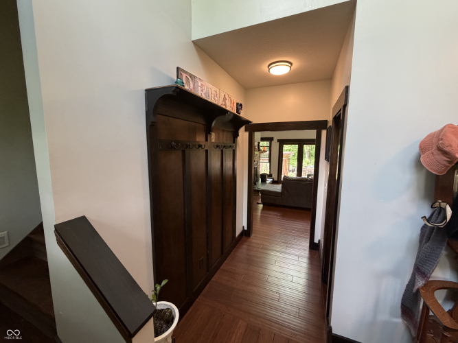 Listing Image 16