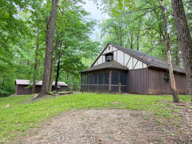 Listing Image 4