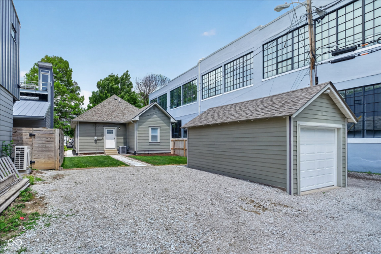 Listing Image 32