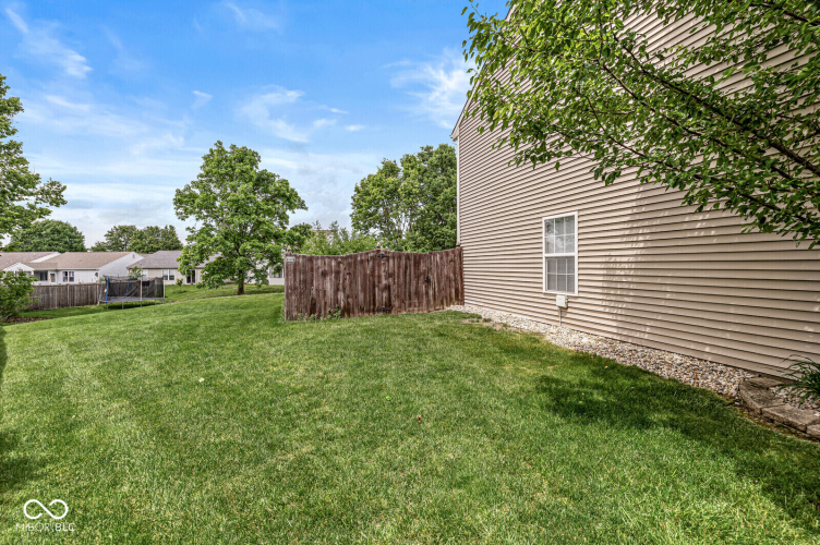 Listing Image 32