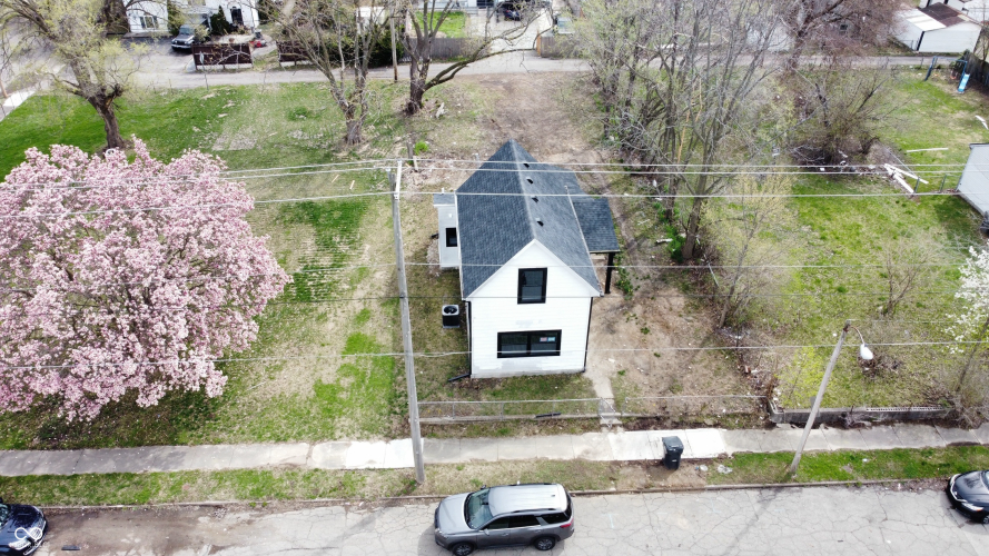 Listing Image 21