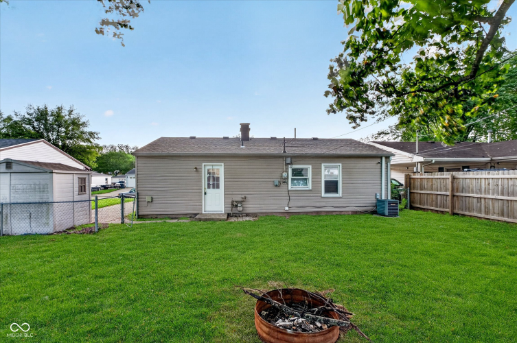 Listing Image 24