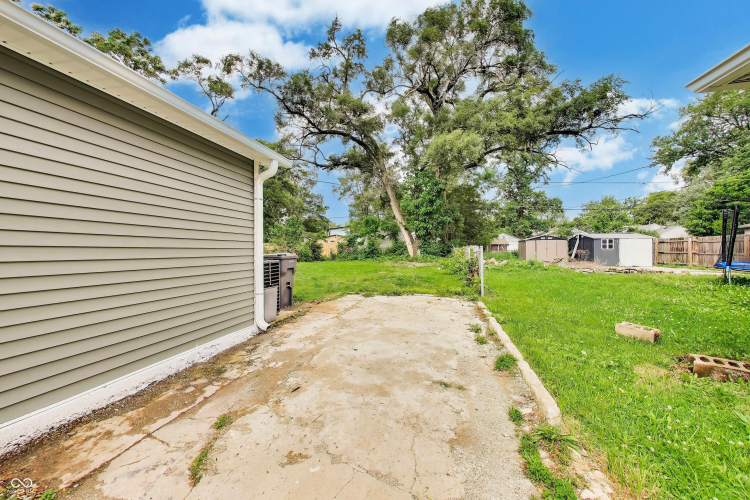 Listing Image 26