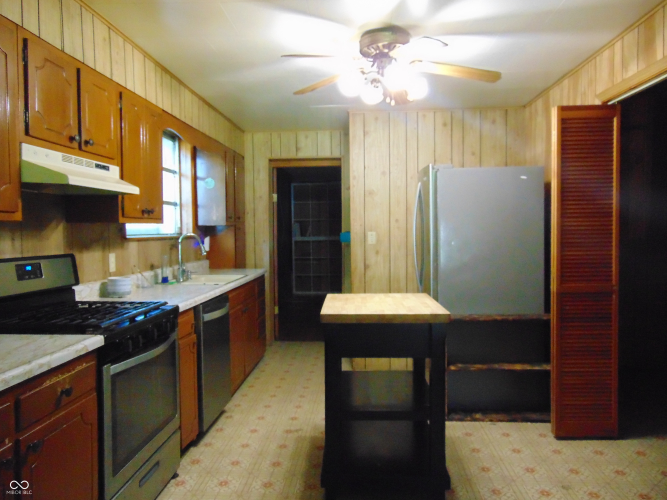Listing Image 16