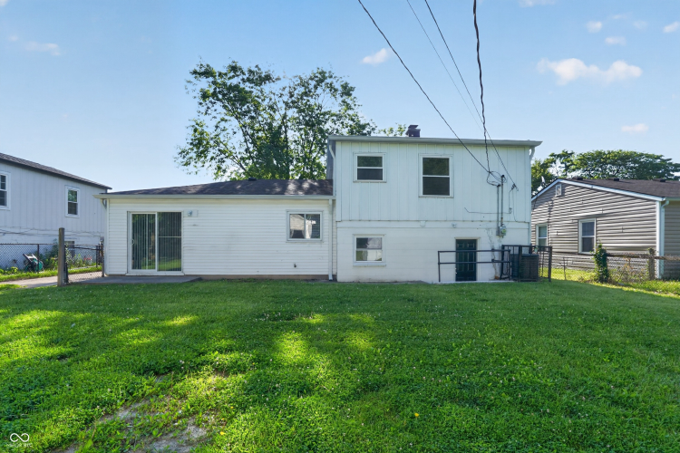 Listing Image 6