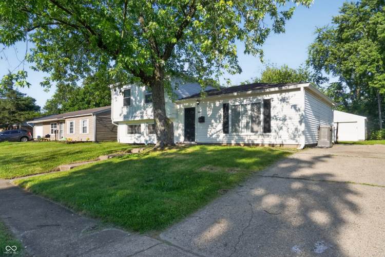 Listing Image 7