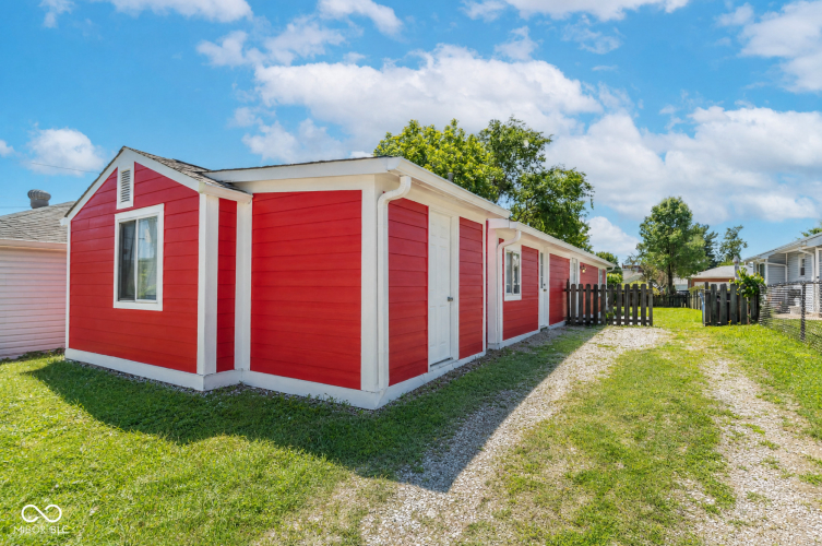 Listing Image 19