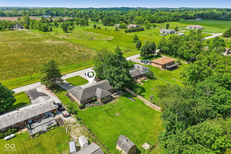 Listing Image 52