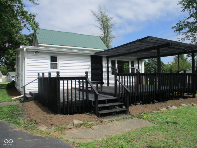 Listing Image 3