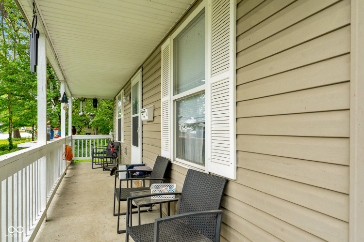 Listing Image 6