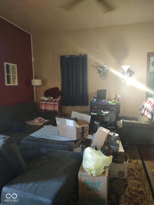 Listing Image 16