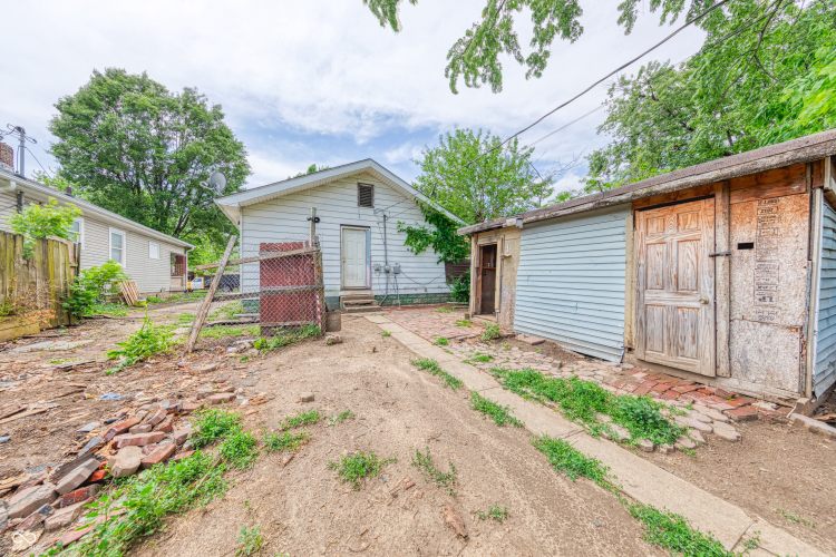 Listing Image 14