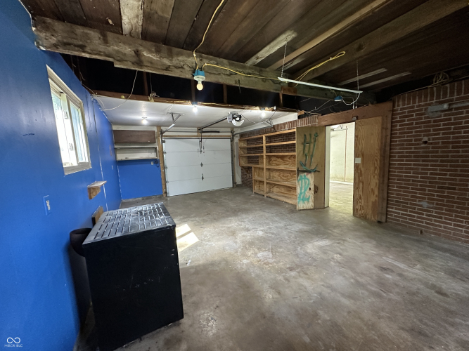 Listing Image 28