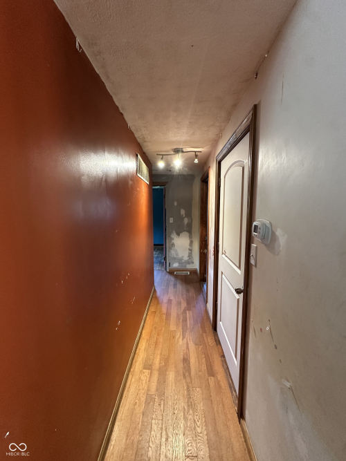 Listing Image 43