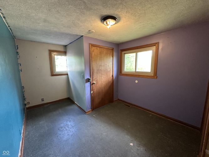 Listing Image 52