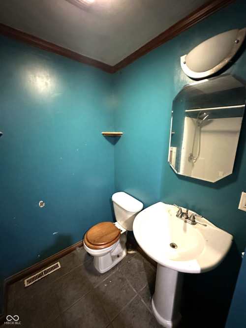Listing Image 56