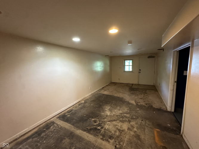 Listing Image 61