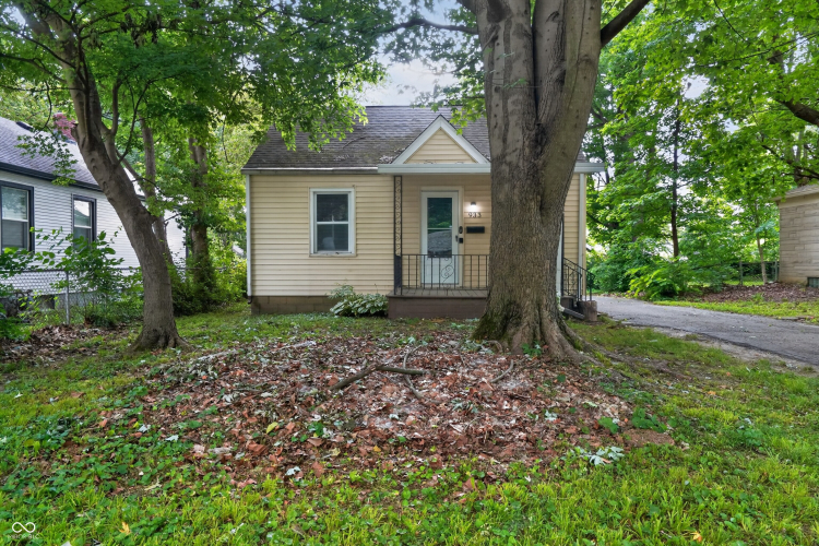 Listing Image 4