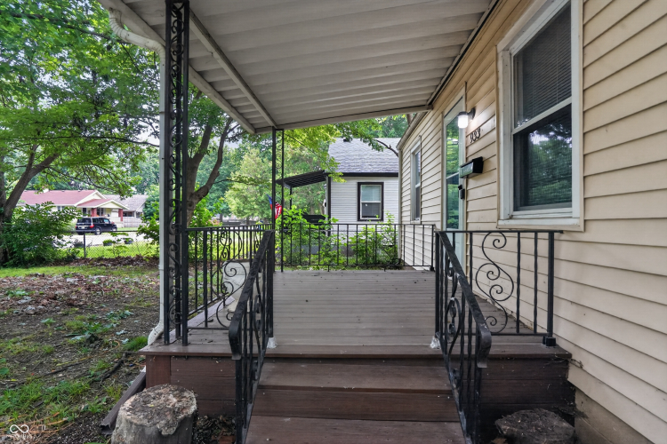 Listing Image 6