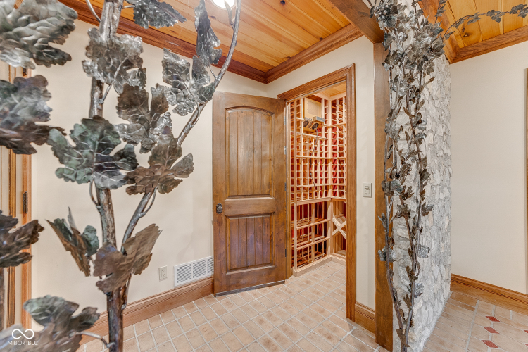 Listing Image 52