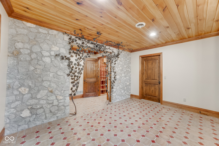 Listing Image 55