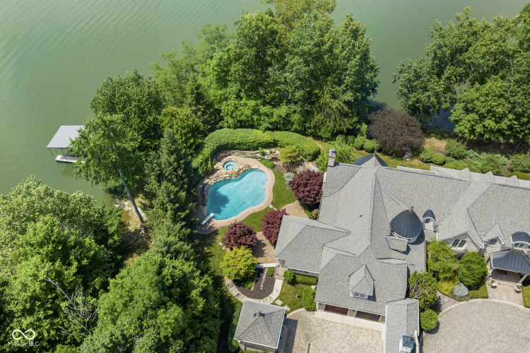 Listing Image 82