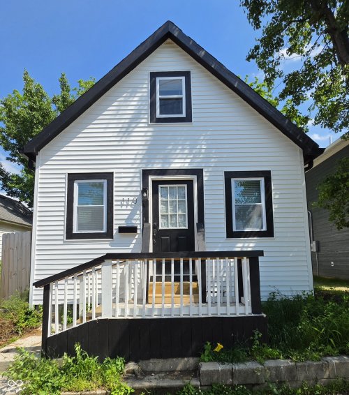 Listing Image 3
