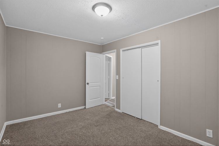 Listing Image 24