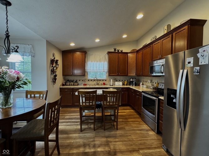 Listing Image 13