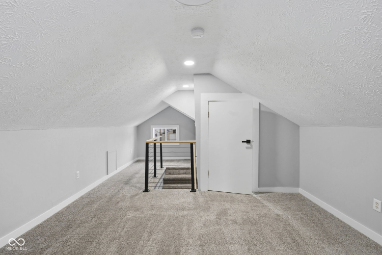 Listing Image 28