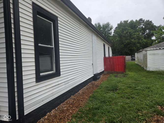 Listing Image 19