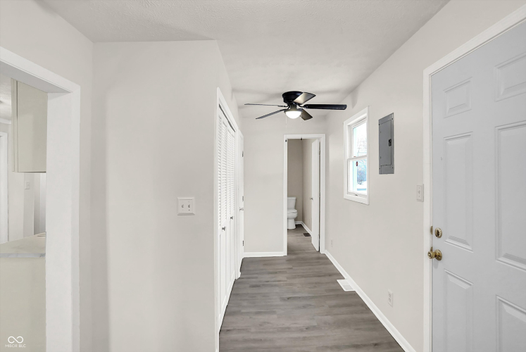 Listing Image 23
