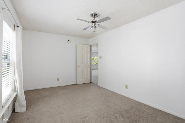 Listing Image 57