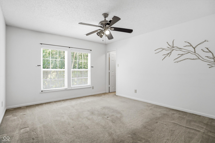 Listing Image 59