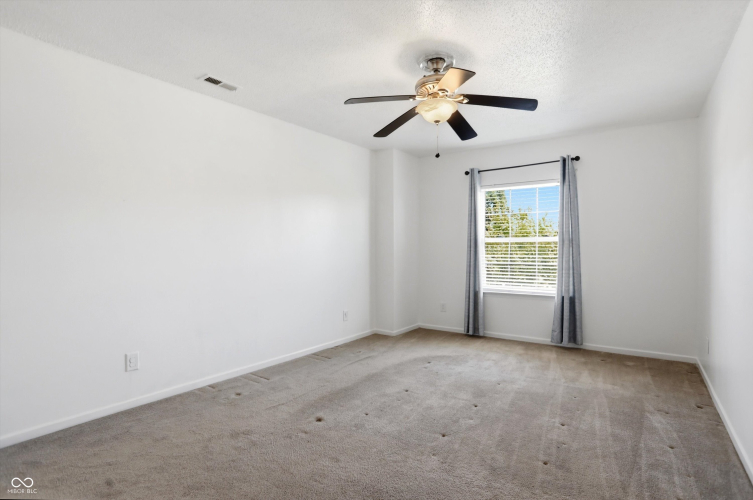 Listing Image 64
