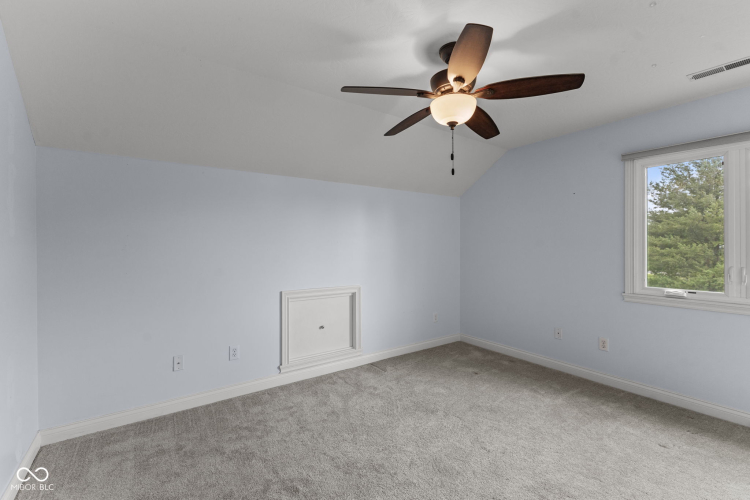Listing Image 56