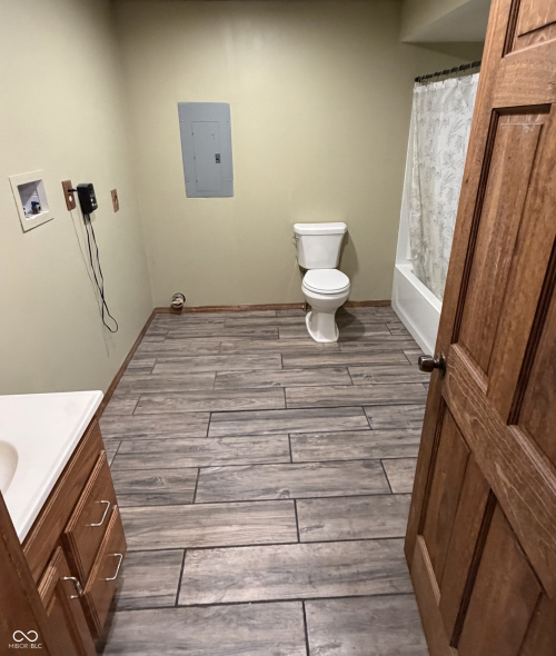 Listing Image 20
