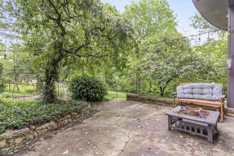 Listing Image 52