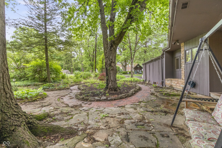 Listing Image 54