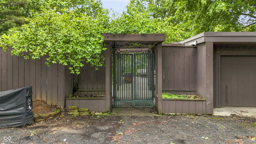 Listing Image 57