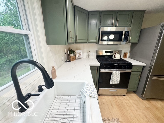 Listing Image 18