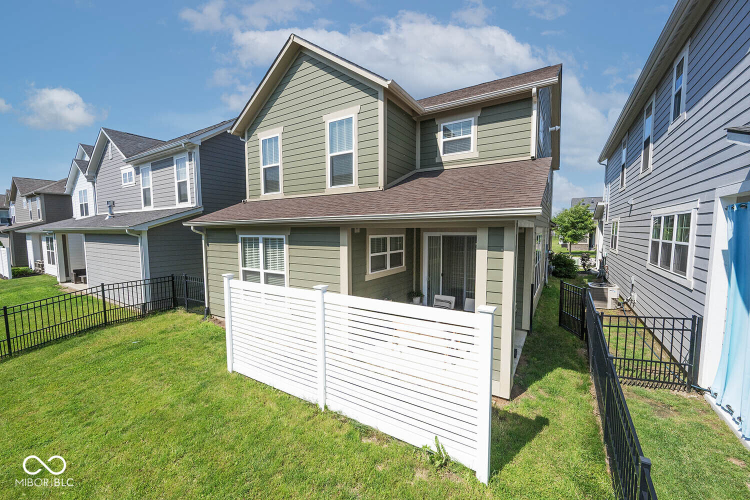 Listing Image 37
