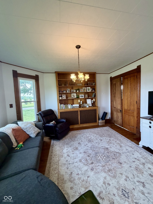 Listing Image 13